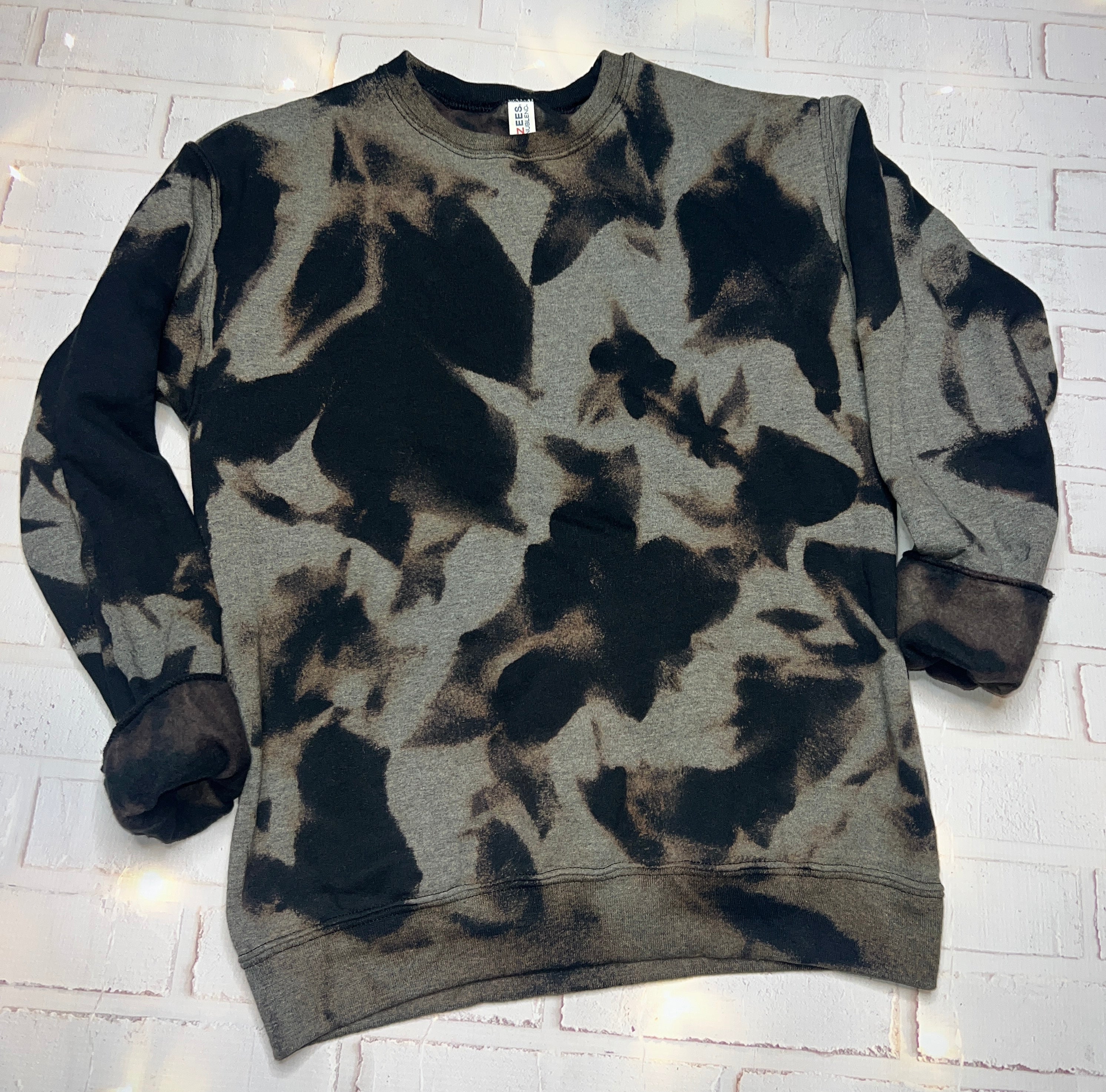 Black discount bleached crewneck